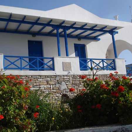 Hotel Blue Horizon Ios Exterior foto