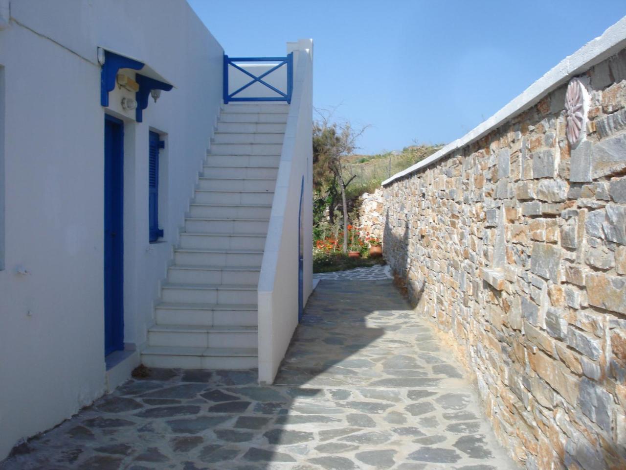 Hotel Blue Horizon Ios Exterior foto
